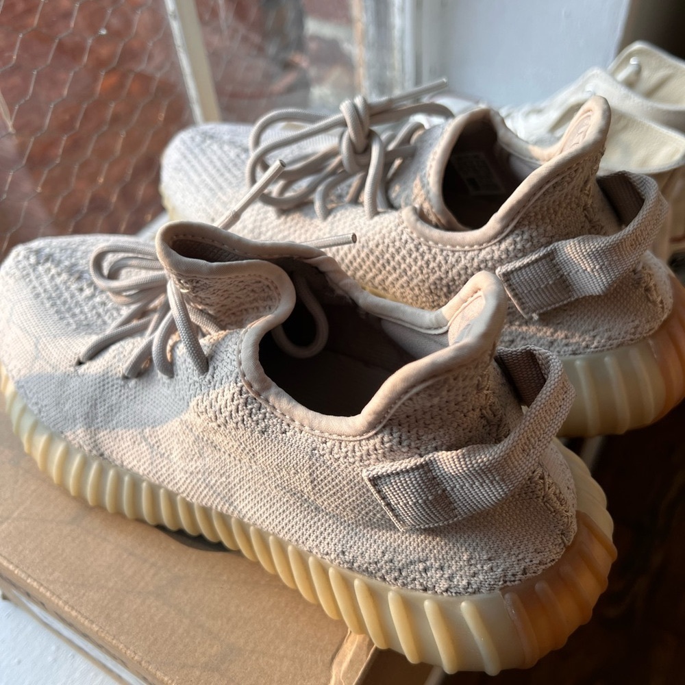 Adidas Yeezy boost 350 V2 Sesame’s